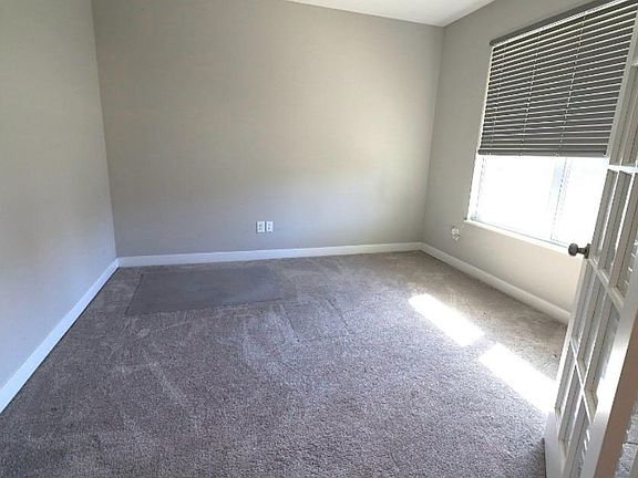 4th image of 3121 Emmaline Dr