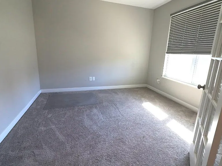 3121 Emmaline Dr — Photo 4