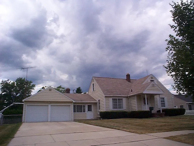1424 S Riverside Ave photo 1