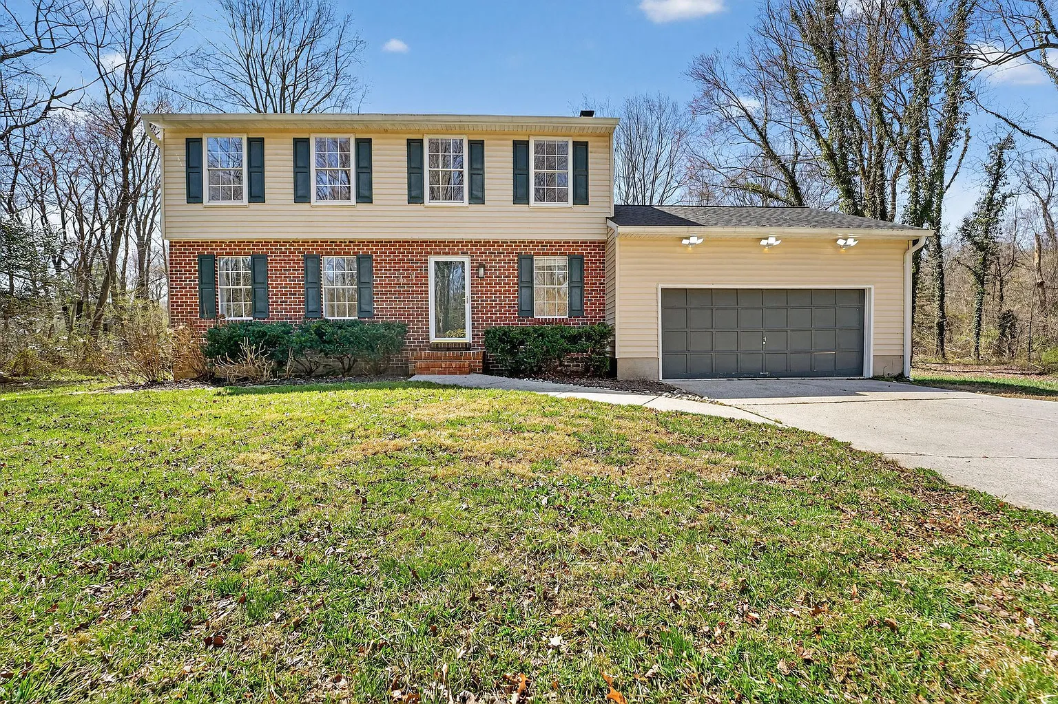 1303 Shawnee Ct photo 1
