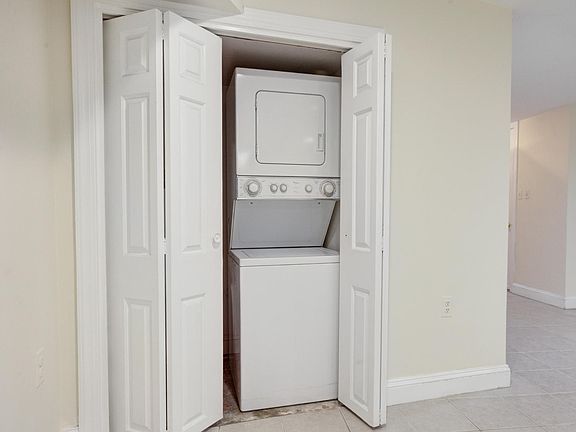 In unit washer and dryer