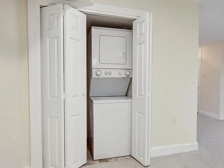 In unit washer and dryer