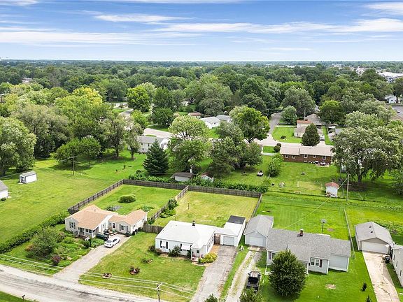 5th image of 8 Mount Vernon Dr
