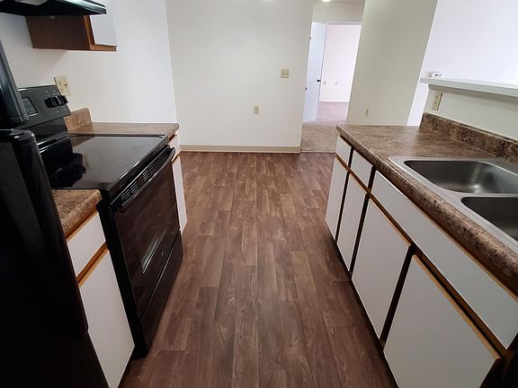 2nd image of 6036 Applegrove Ln