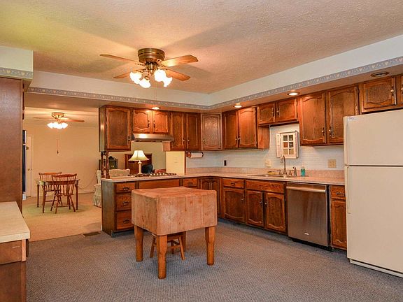 Kitchen - Main Level