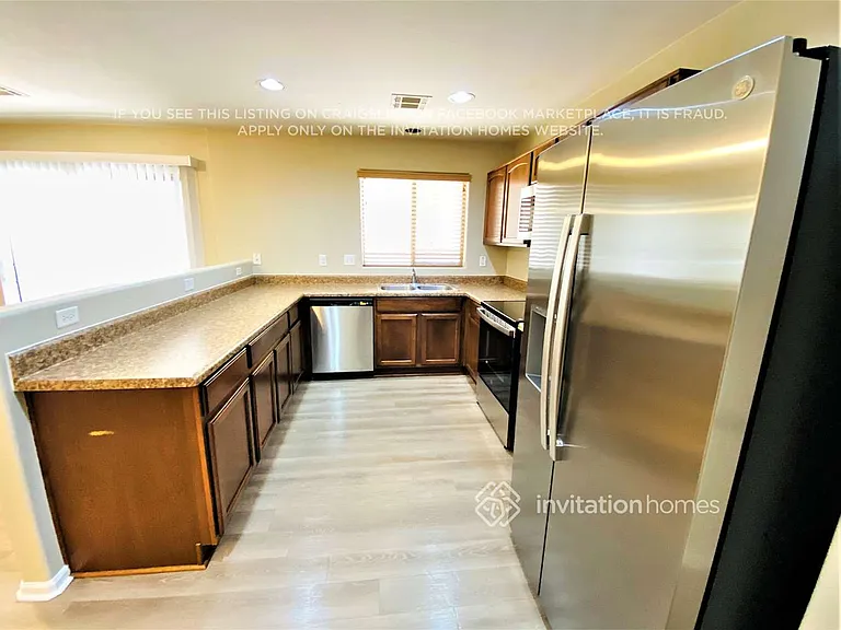 944 S Sabino Dr — Photo 8
