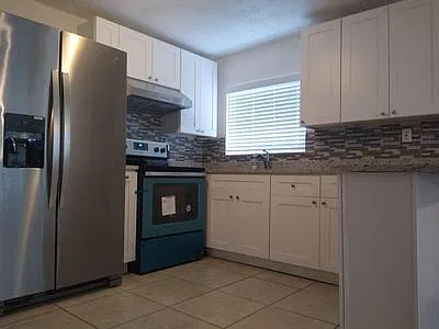2 bed, 840 sqft, $1,590 — Photo 2