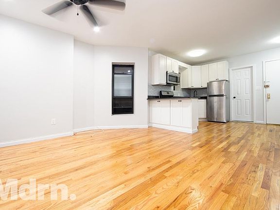 2nd image of 43 Underhill Ave APT 2D
