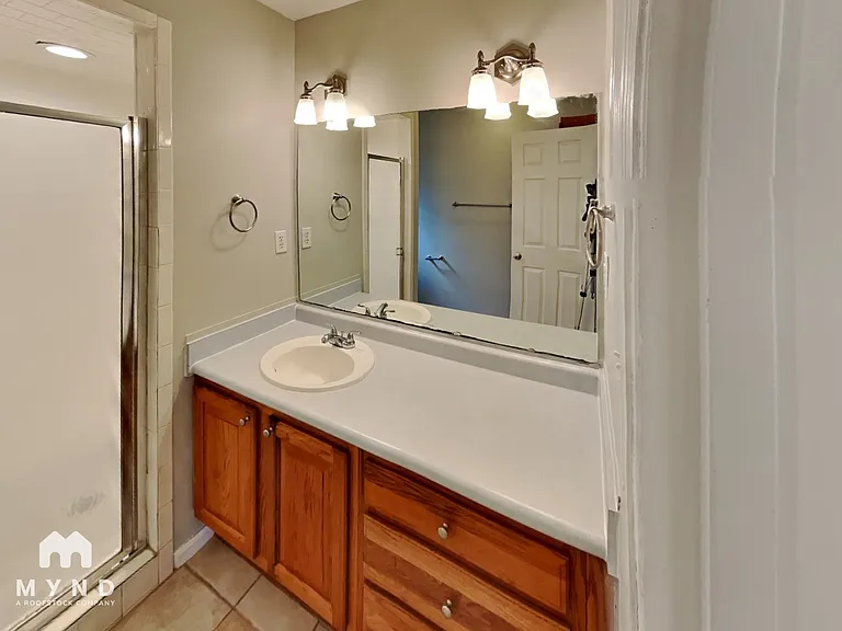 1728 Russet Woods Ln — Photo 14