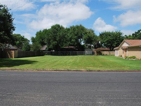 Perfect location for your new home!