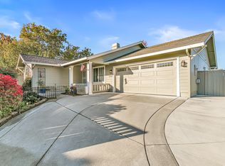 1243 Shafer Ln, Medford, OR 97501