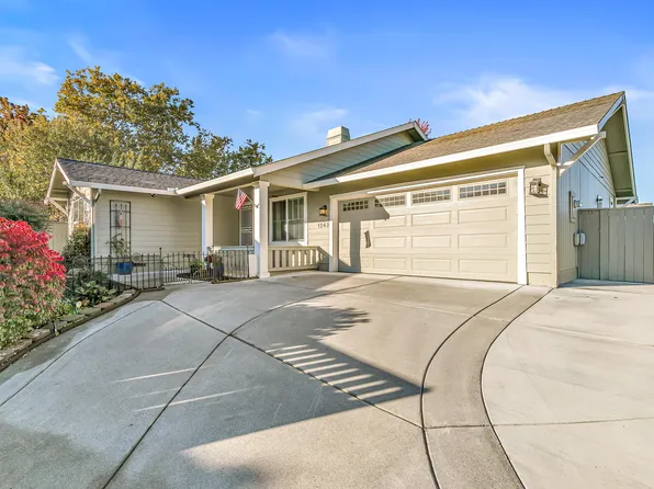 1243 Shafer Ln, Medford, OR 97501