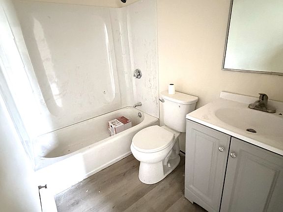 5th image of 36 Pond St #1