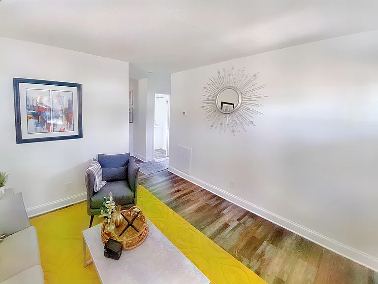 2479 Julia Ave — Photo 10
