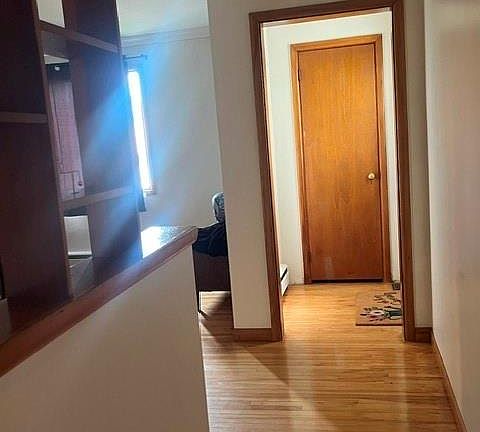 3rd image of 50 Windemere Dr