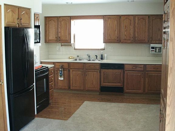 5th image of 1835 W Thornwood Ln