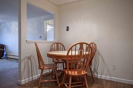 5th image of 4 Pembroke Dr Unit 4