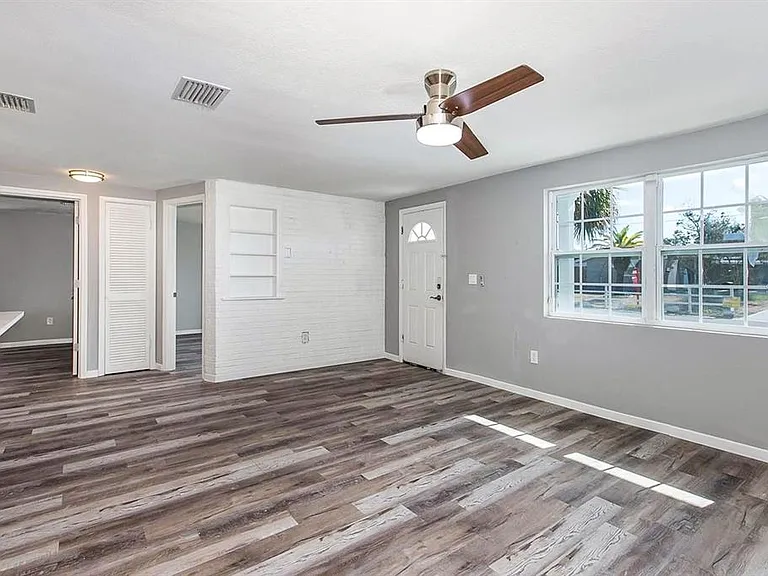 3549 Winder Dr — Photo 3