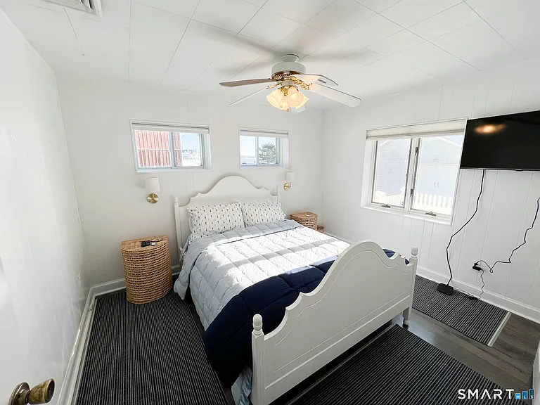 54 Milesfield Ave — Photo 16