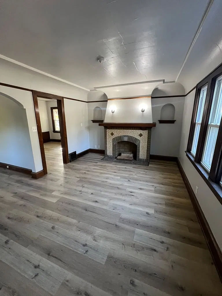 2 bed, $1,150 — Photo 1