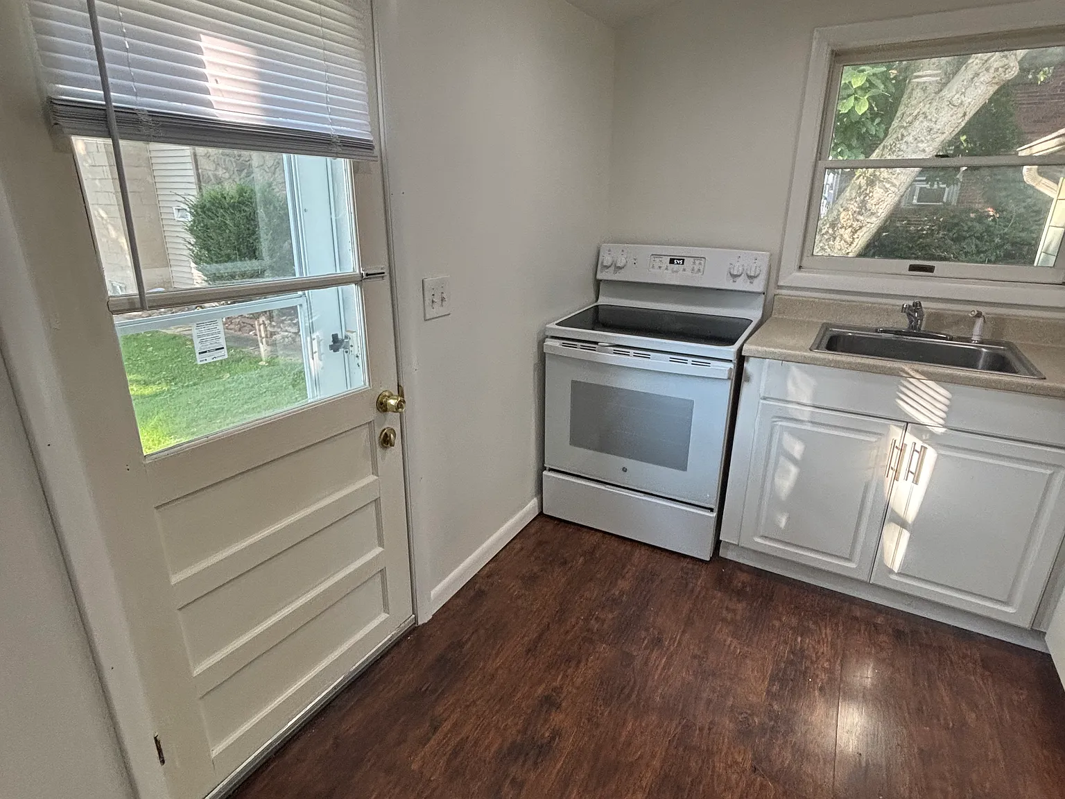 1 bed, 1396 sqft, $1,850 — Photo 4