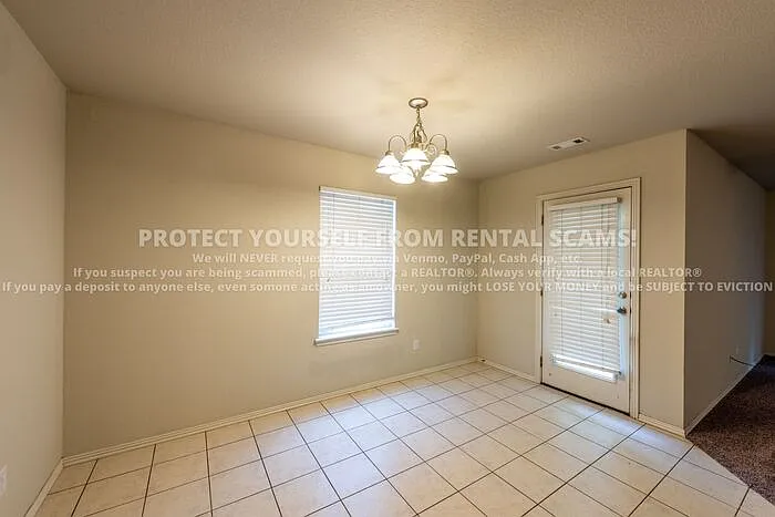 4312 W Pecan St — Photo 4
