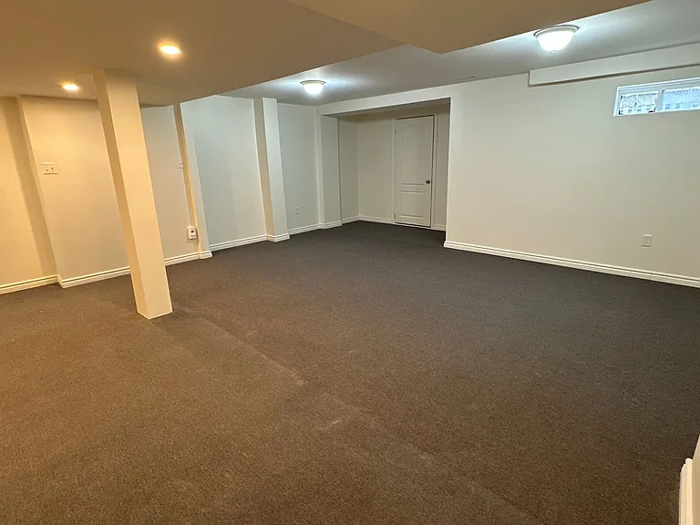33 Brightsview Dr — Photo 3