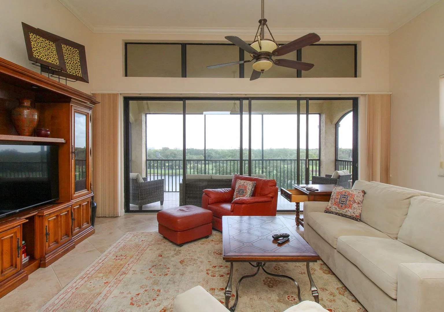 Pelican Bay Calais Annual Or Seasonal Fully Furnished — Photo 2