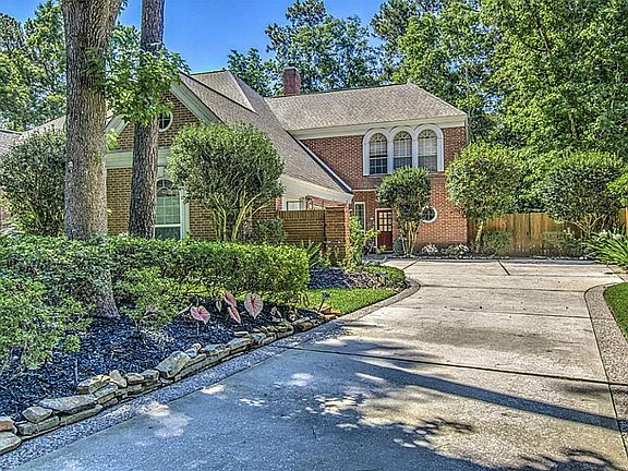 2nd image of 2118 Bluff Creek Dr