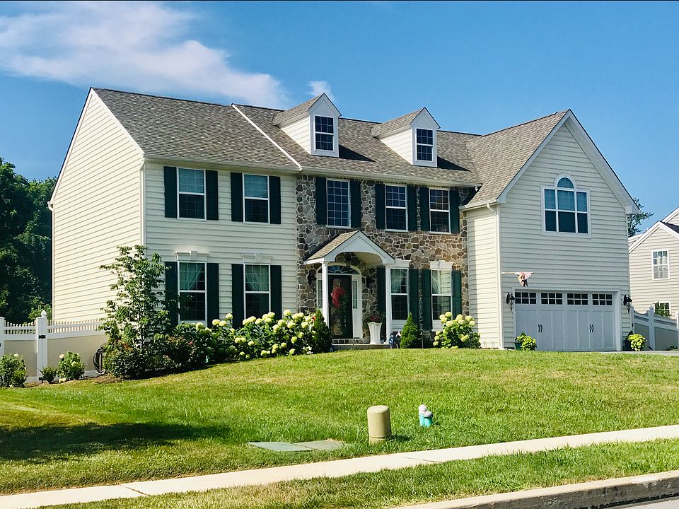 2nd image of 103 Ayerwood Dr