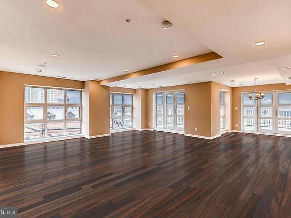 3rd image of 250 President St Unit 612