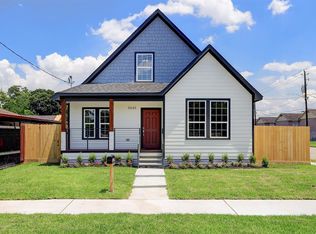 5545 Arapahoe St, Houston, TX 77020