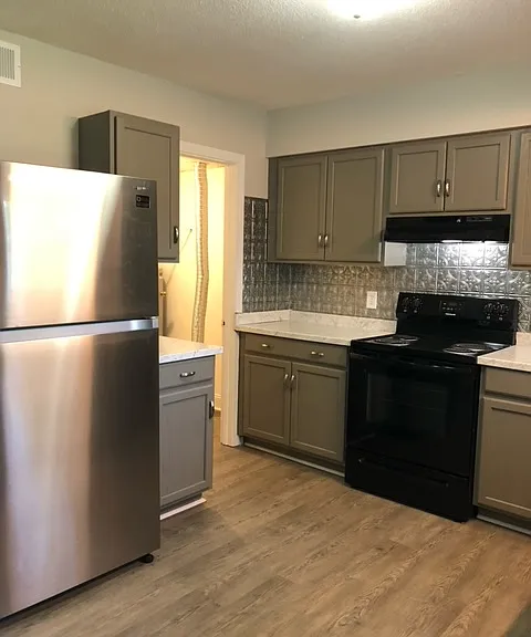 101 Plaza Oaks Rd #1 — Photo 11
