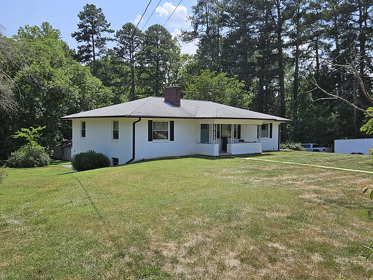 4340 Maranda Rd — Photo 2