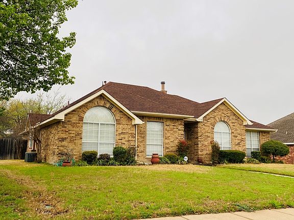 3rd image of 709 Kelsie Ln