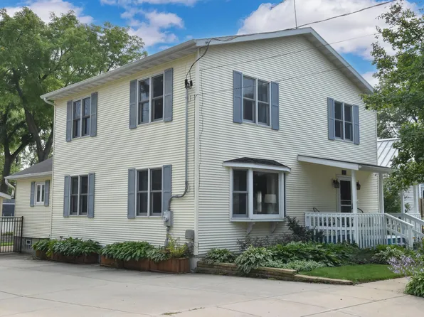 108 Jefferson St, Fort Atkinson, WI 53538