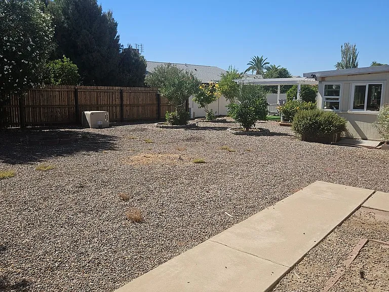 9845 N 105th Dr — Photo 14