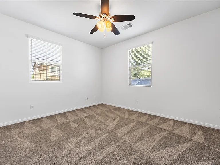 1922 Delacorte Dr #1922 — Photo 33