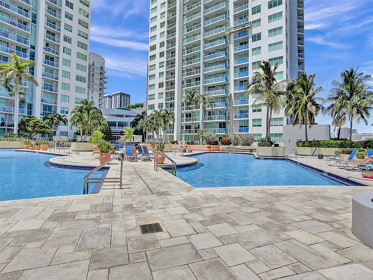 244 Biscayne Blvd #3409 — Photo 10