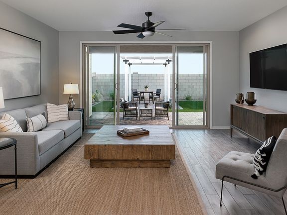 Amarillo Creek - Poppy Interior Image 4