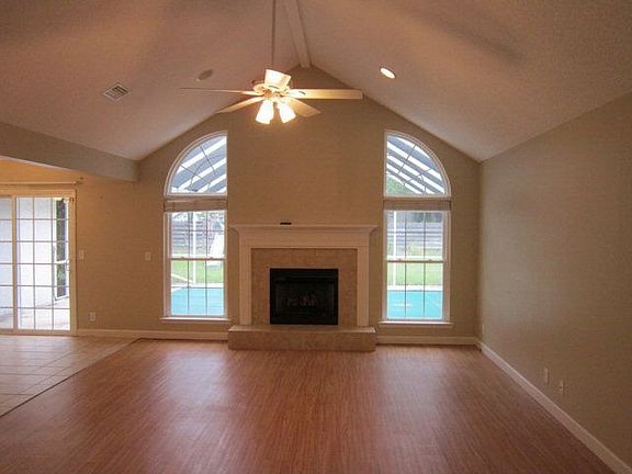 2nd image of 167 Baywood Cir