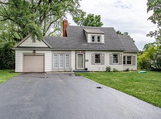 4 Corwin Rd, Penfield, NY 14526