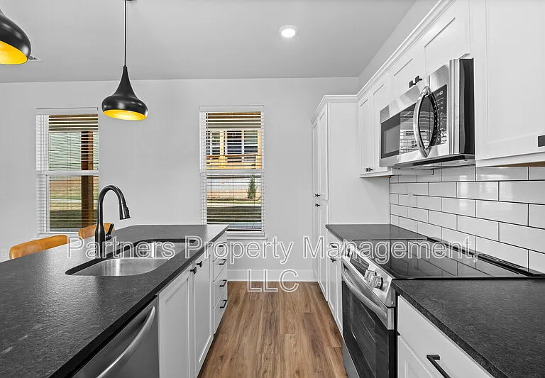 3068 W Salida Ln — Photo 8