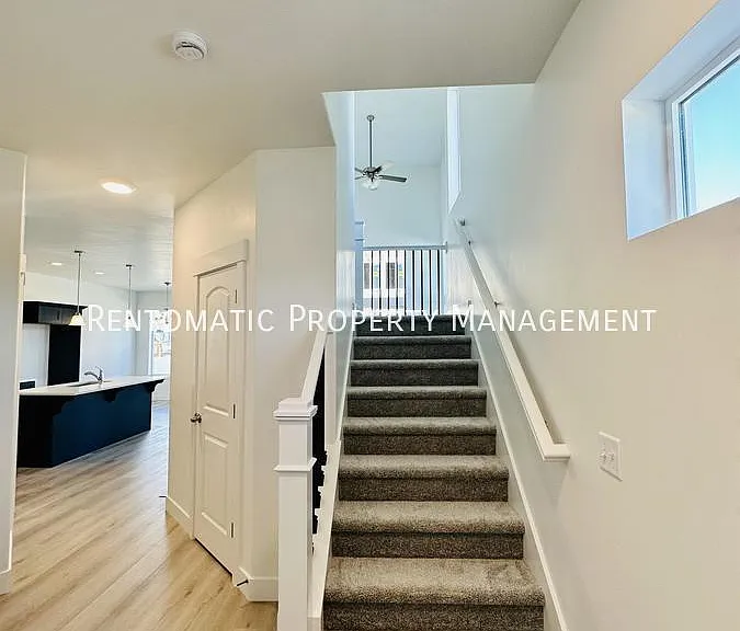 3706 W Big Horn Dr #1 — Photo 4