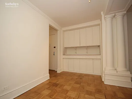 Rented by Sotheby's International Realty | media 17