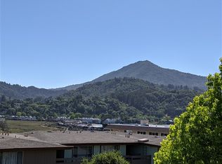 400 S Eliseo Dr #5, Greenbrae, CA 94904