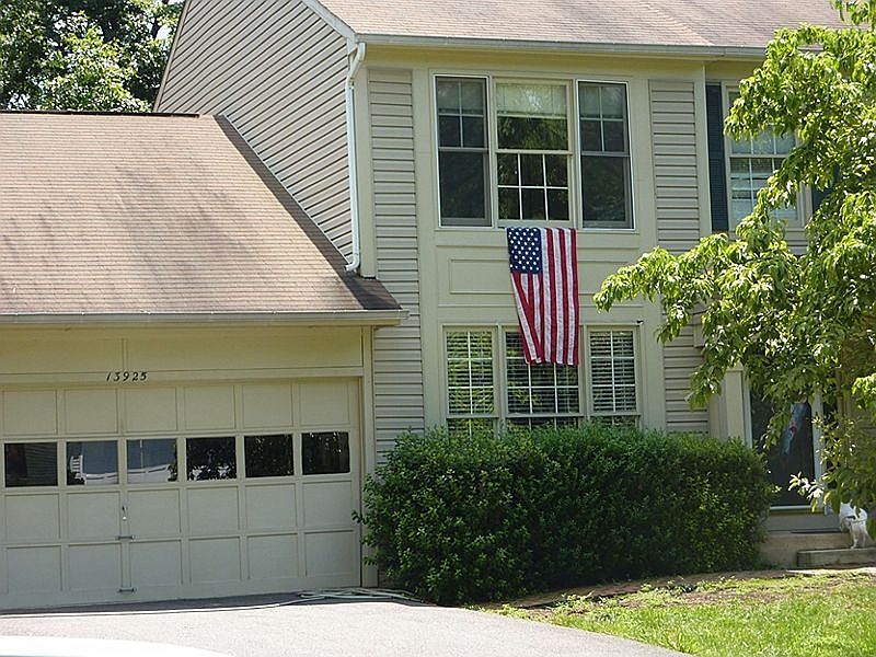 1st image of 13925 Stonefield Dr