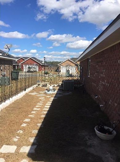 2nd image of 131 Grandview Dr
