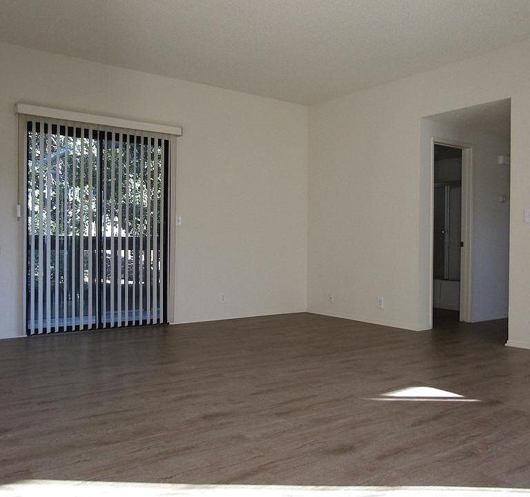 1st image of 800 E Route 66 APT 22