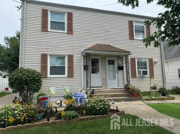 582 Garden Ave, Woodbridge, NJ 07095